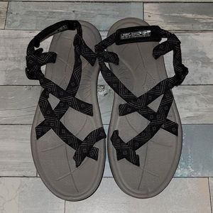 Viakix sandals size 10